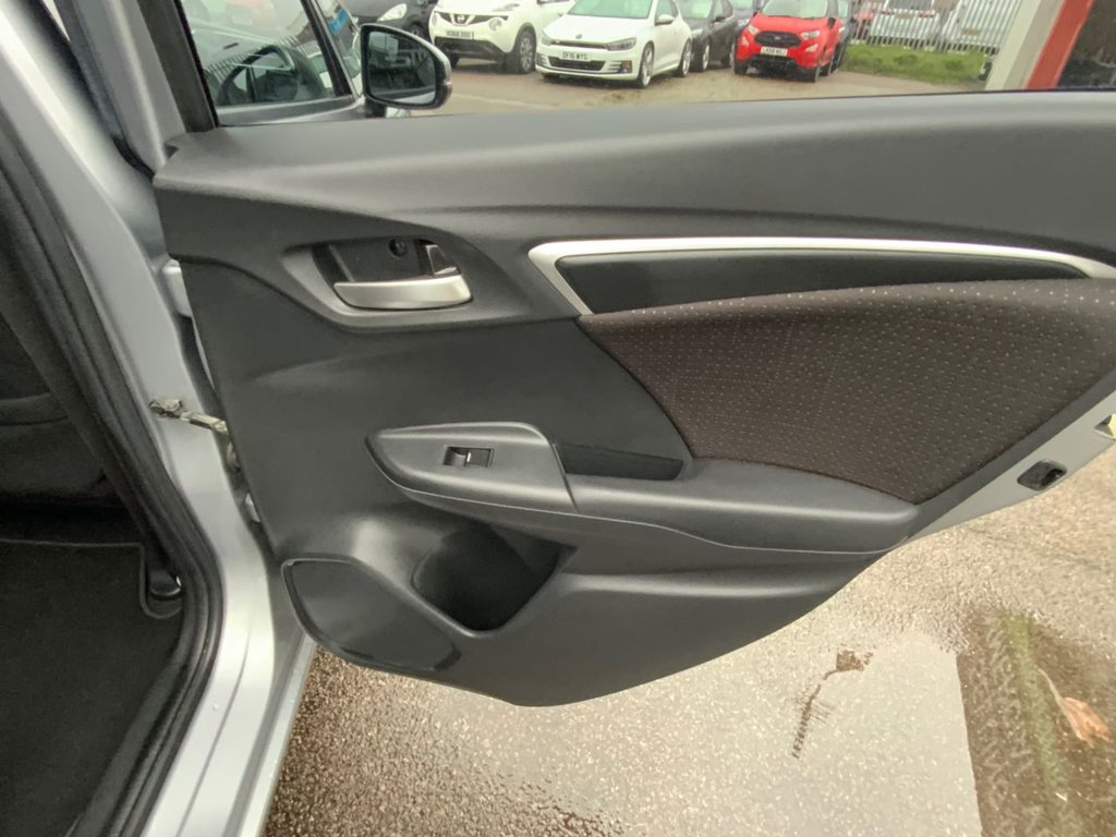 Used Honda Jazz 2017 for sale - 76582596: Photo 28