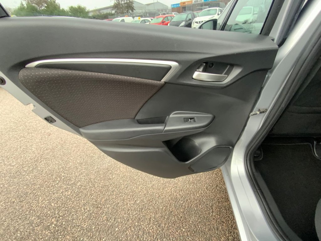 Used Honda Jazz 2017 for sale - 76582596: Photo 41