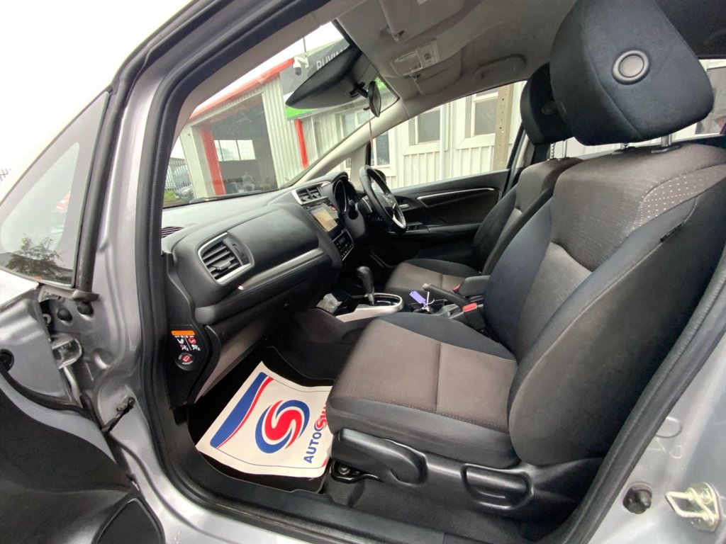 Used Honda Jazz 2017 for sale - 76582596: Photo 46