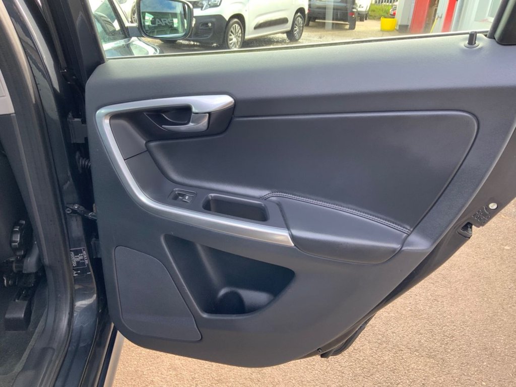 Used Volvo XC60 2017 for sale - 78096777: Photo 25