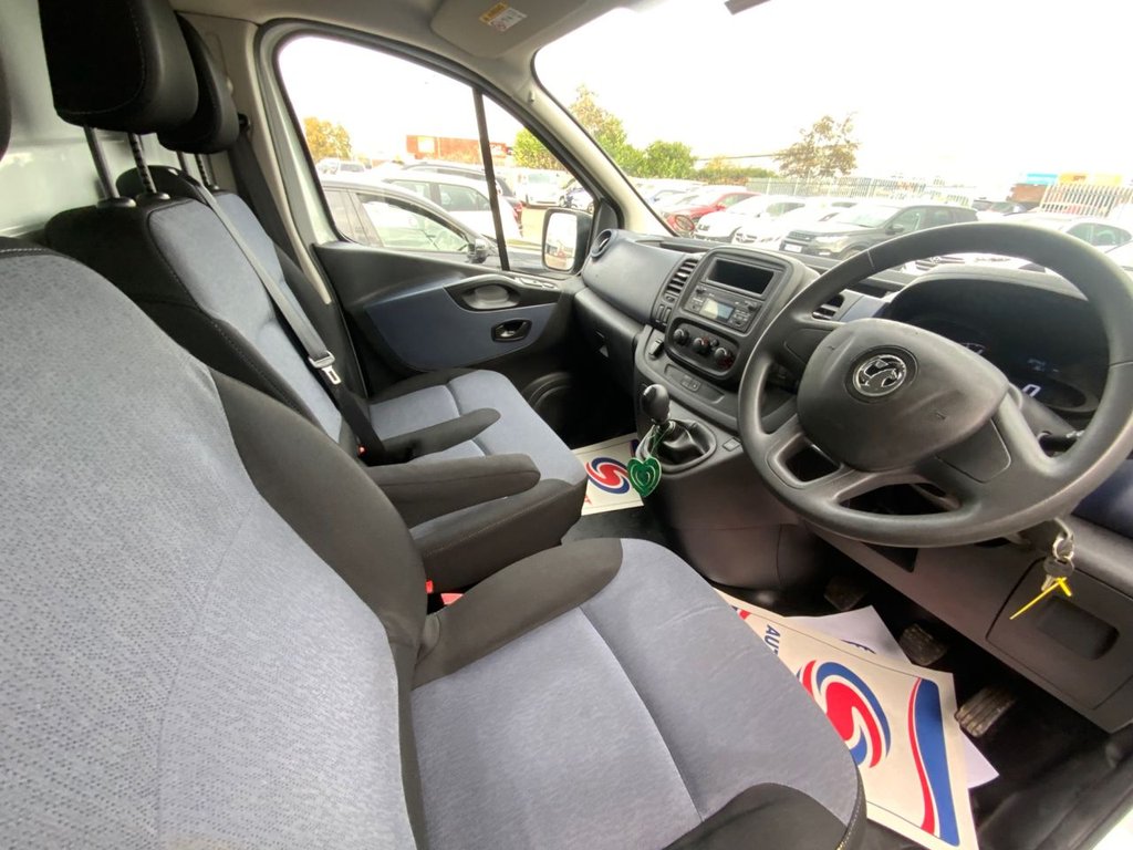 Used Vauxhall Vivaro 2018 for sale - 76482400: Photo 2