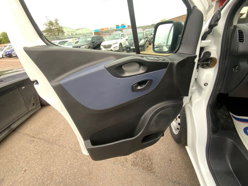Used Vauxhall Vivaro 2018 for sale - 76482400: Photo 31