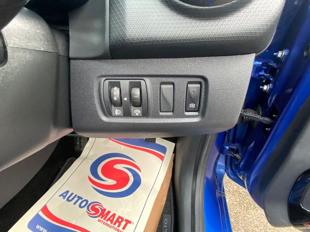 Used Renault Clio 2017 for sale - 76482504: Photo 19