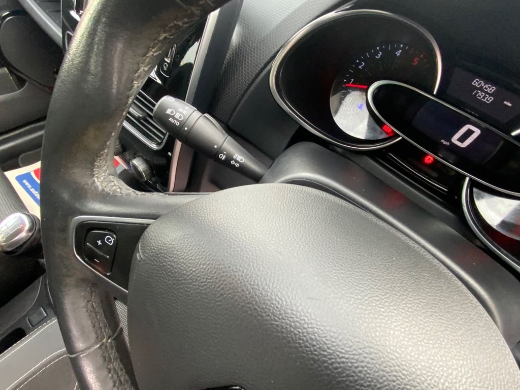 Used Renault Clio 2017 for sale - 76482504: Photo 21