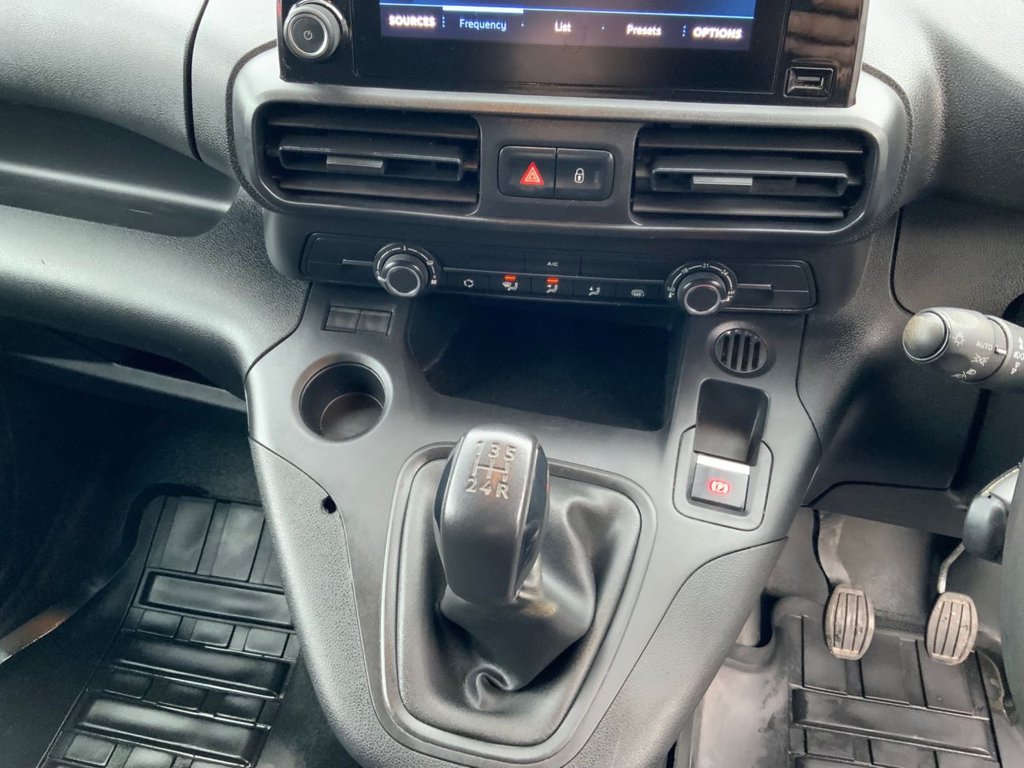 Used Peugeot Partner 2020 for sale - 77547520: Photo 19