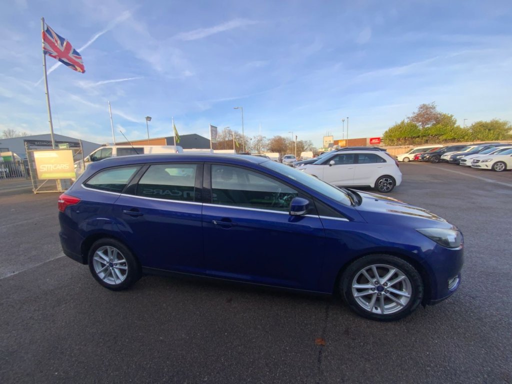 Used Ford Focus 2015 for sale - 76923916: Photo 11