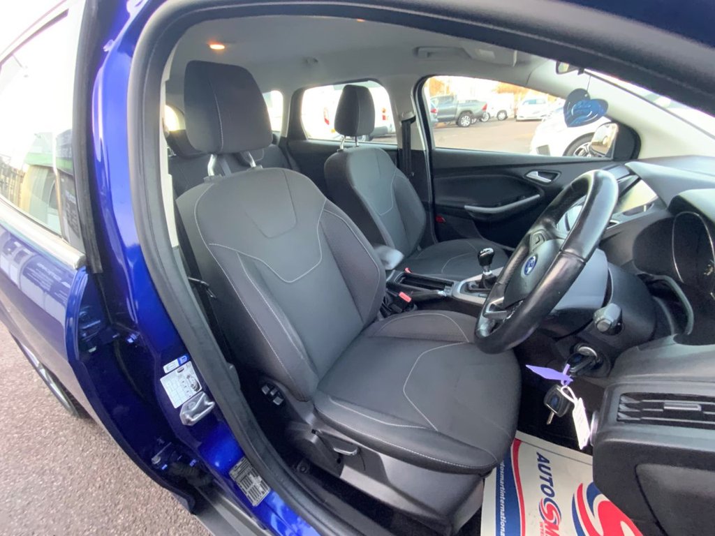 Used Ford Focus 2015 for sale - 76923916: Photo 13