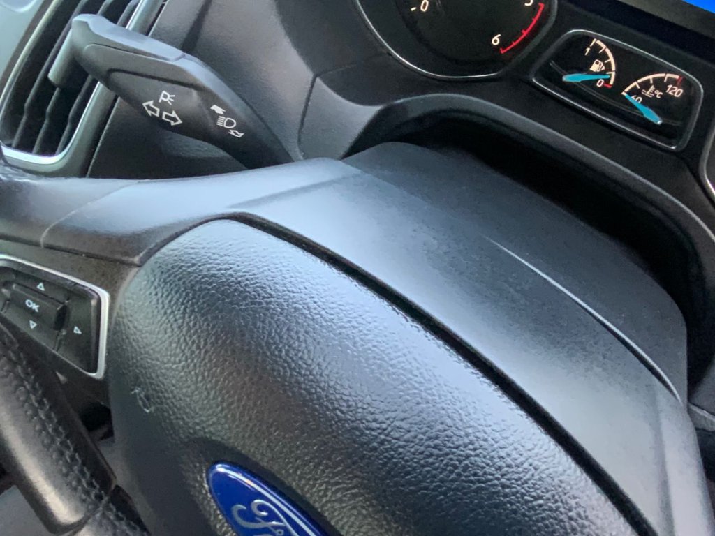 Used Ford Focus 2015 for sale - 76923916: Photo 24