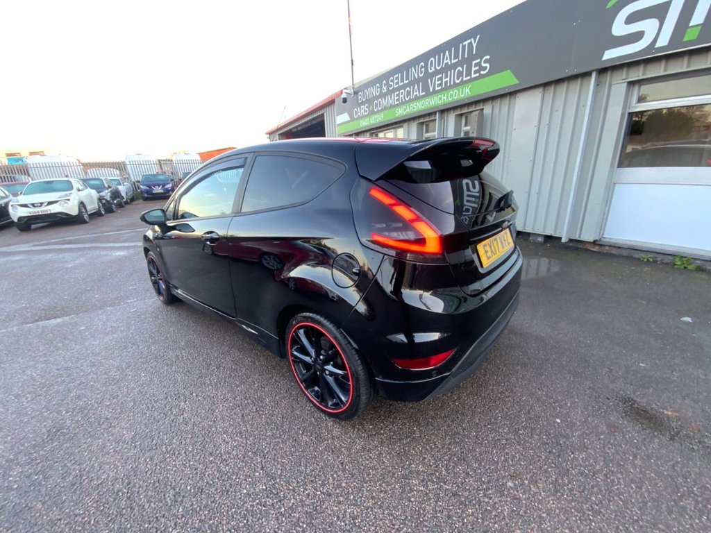 Used Ford Fiesta 2017 for sale - 76654657: Photo 12