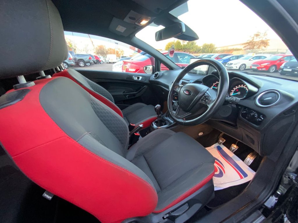 Used Ford Fiesta 2017 for sale - 76654657: Photo 17