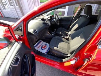 Used Ford Fiesta 2015 for sale - 79358794: Photo
