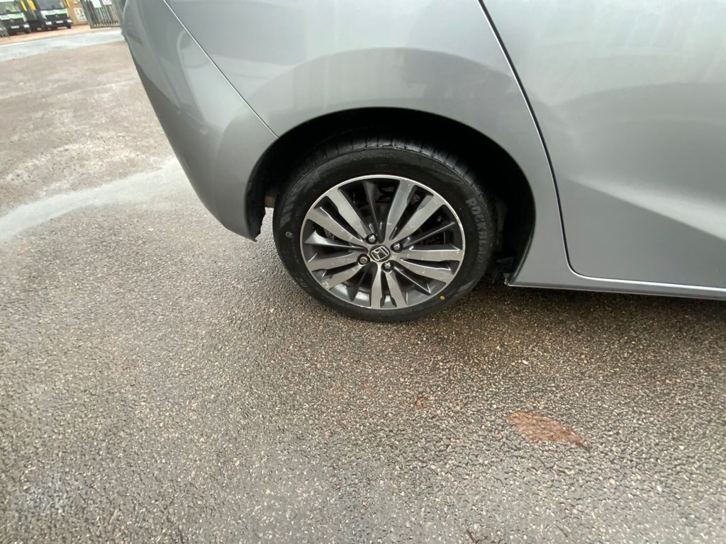 Used Honda Jazz 2017 for sale - 77680401: Photo 42