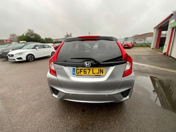 Used Honda Jazz 2017 for sale - 77680401: Photo