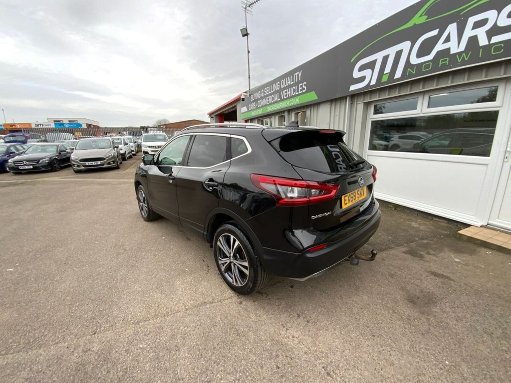 Used Nissan Qashqai 2018 for sale - 77642619: Photo 15