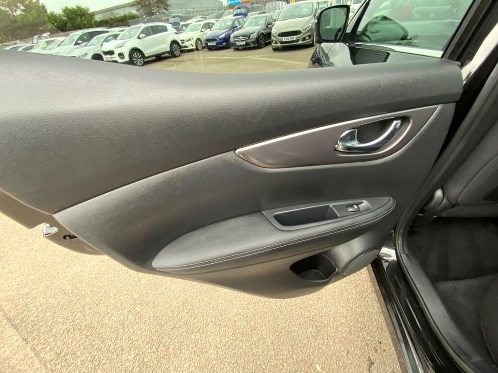 Used Nissan Qashqai 2018 for sale - 77642619: Photo 24