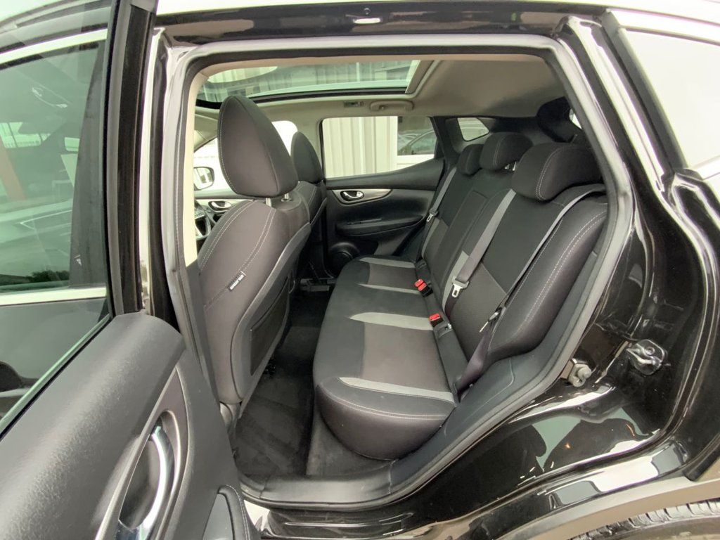 Used Nissan Qashqai 2018 for sale - 77642619: Photo 25