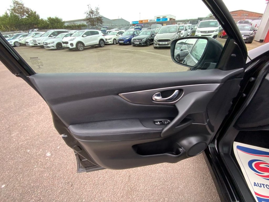 Used Nissan Qashqai 2018 for sale - 77642619: Photo 32