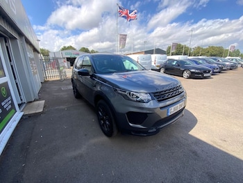Used Land Rover Discovery Sport 2018 for sale - 79422870: Photo