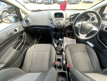 Used Ford Fiesta 2014 for sale - 76105523: Photo 2