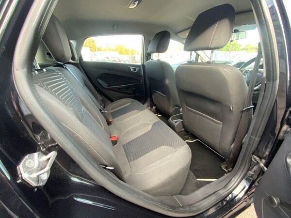 Used Ford Fiesta 2014 for sale - 76105523: Photo 30