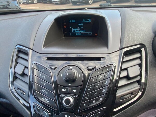 Used Ford Fiesta 2014 for sale - 76105523: Photo 32