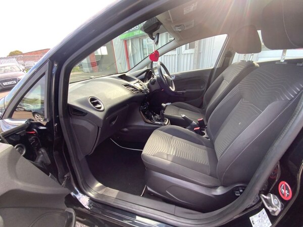 Used Ford Fiesta 2014 for sale - 76105523: Photo 42