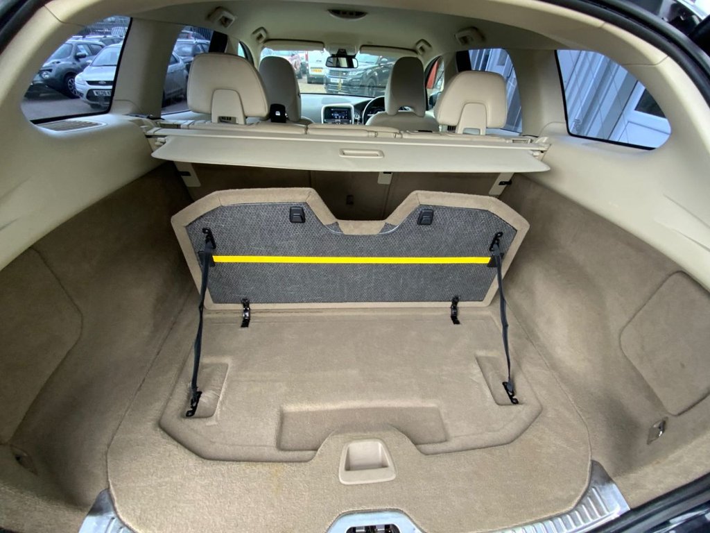 Used Volvo XC60 2013 for sale - 78069315: Photo 32