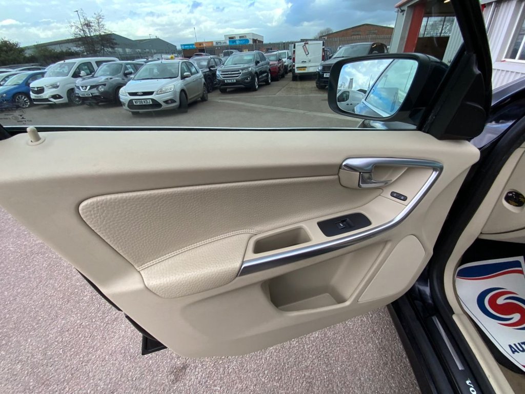 Used Volvo XC60 2013 for sale - 78069315: Photo 35