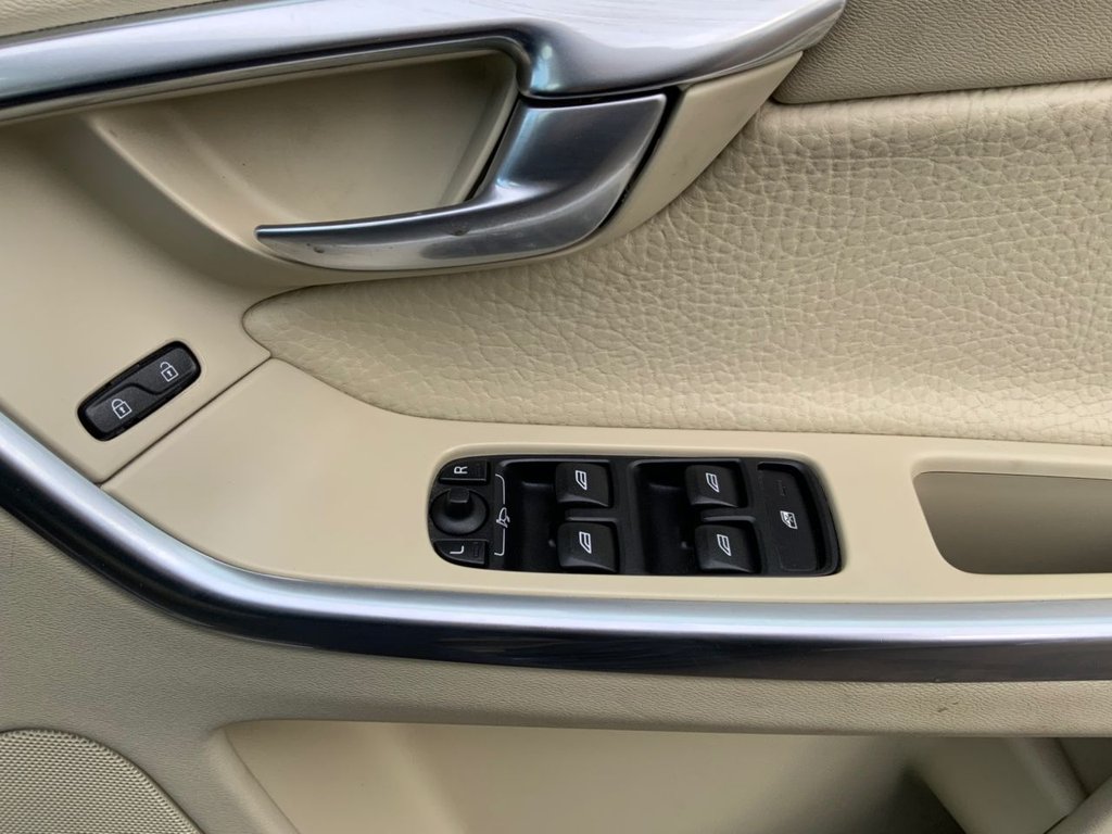 Used Volvo XC60 2013 for sale - 78069315: Photo 48