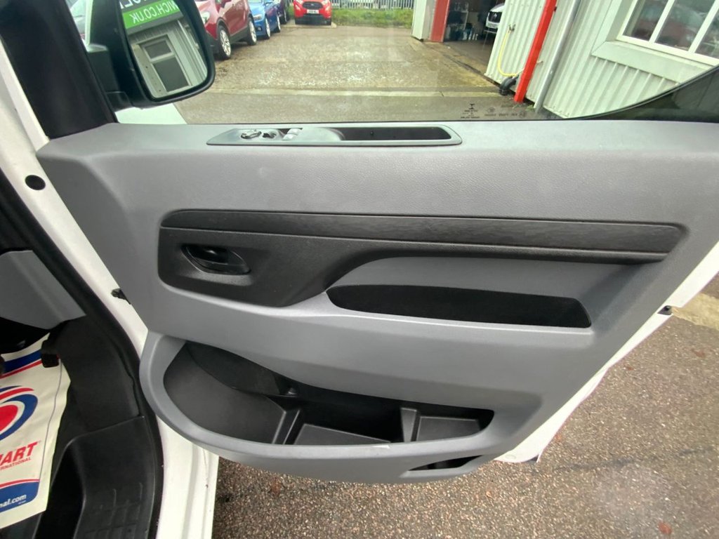 Used Vauxhall Vivaro 2020 for sale - 77981488: Photo 12