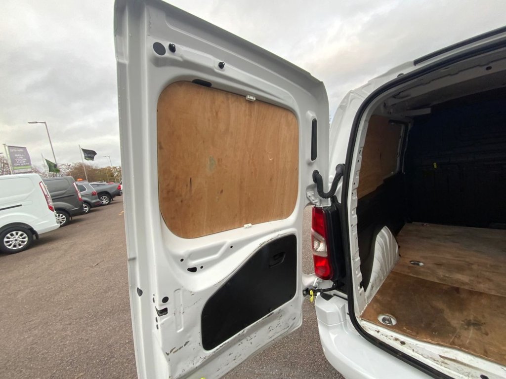 Used Vauxhall Combo 2023 for sale - 76724752: Photo 32