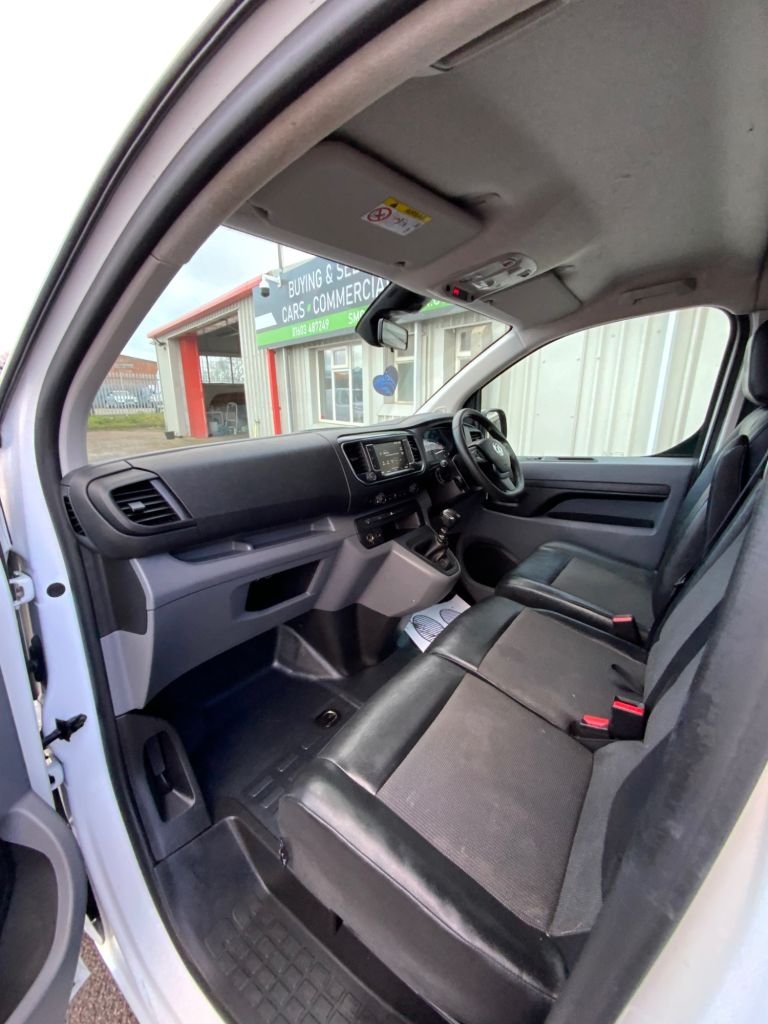 Used Vauxhall Vivaro 2021 for sale - 77263375: Photo 23