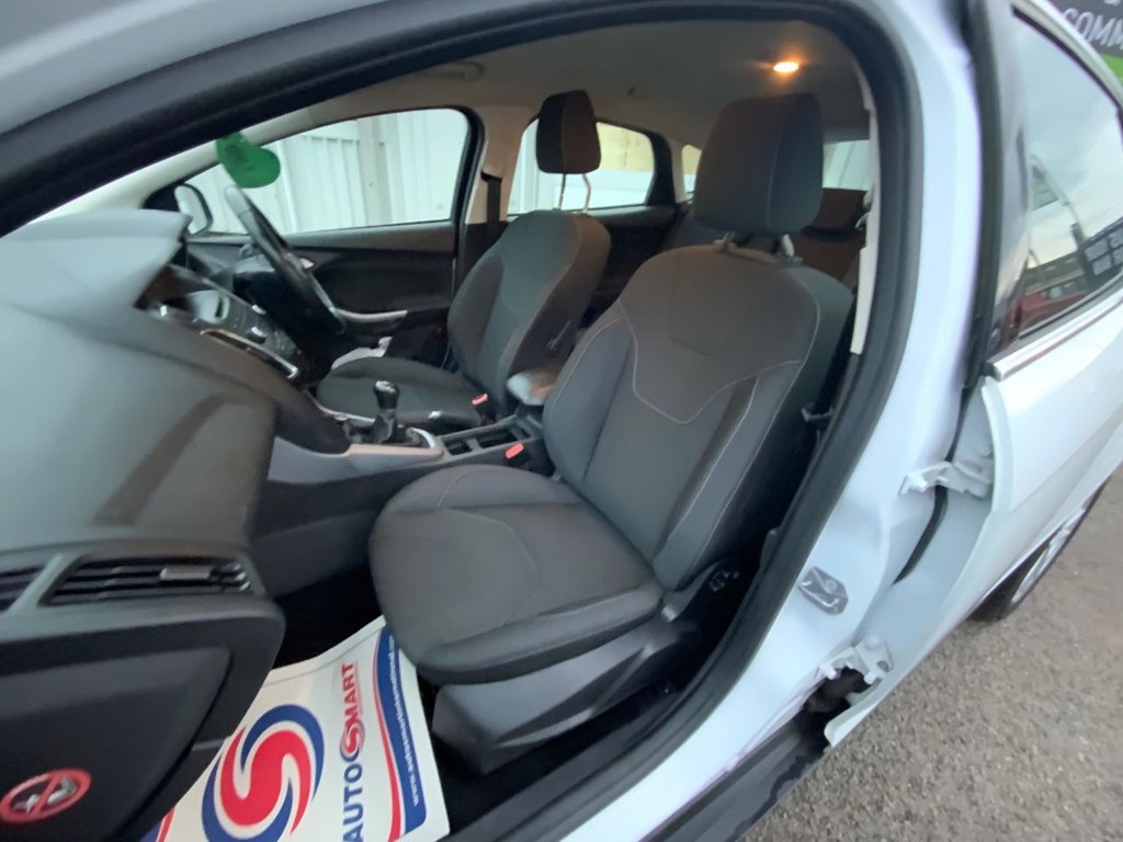 Used Ford Focus 2015 for sale - 76481990: Photo 32