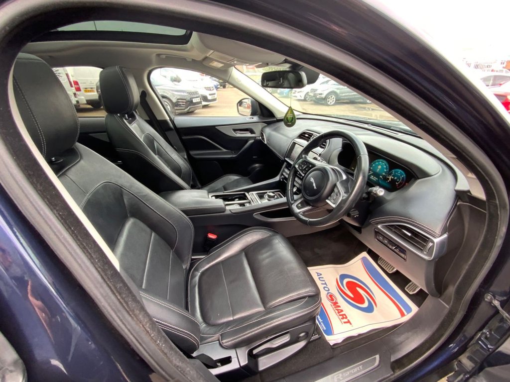 Used Jaguar F-Pace 2016 for sale - 77981489: Photo 2