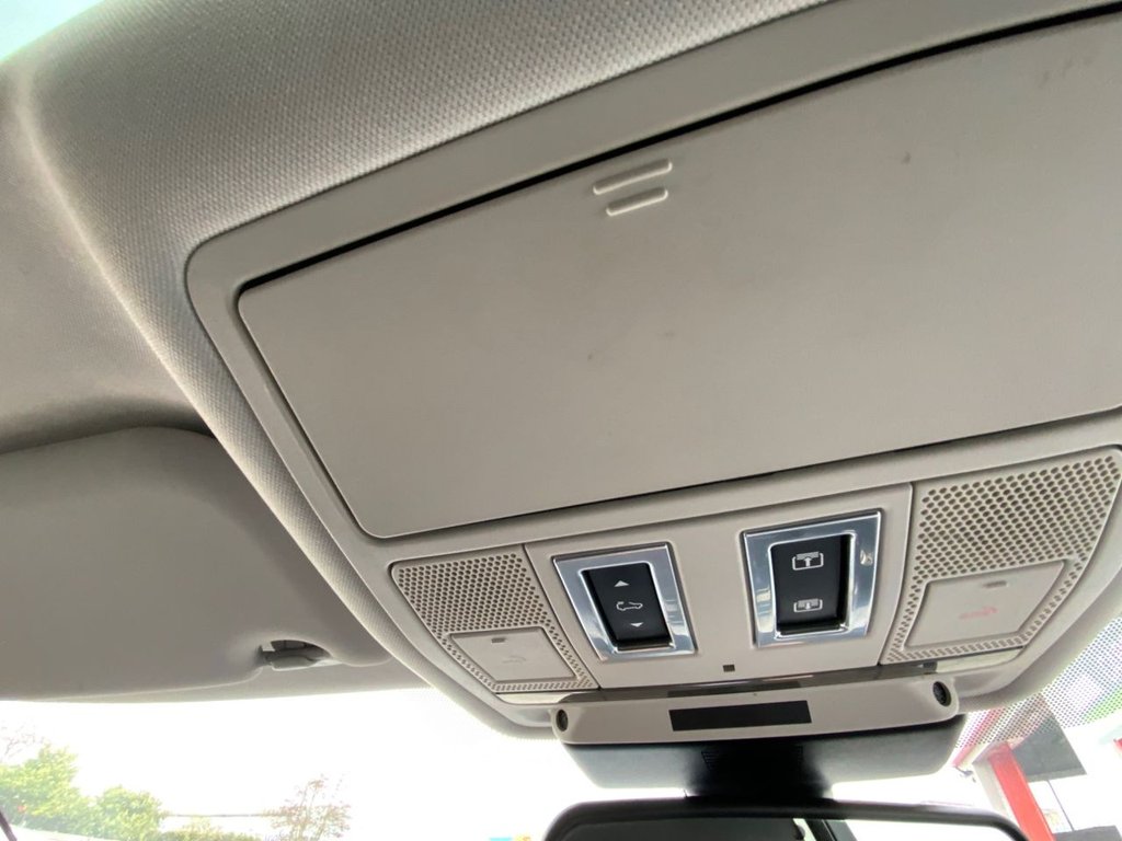 Used Jaguar F-Pace 2016 for sale - 77981489: Photo 32