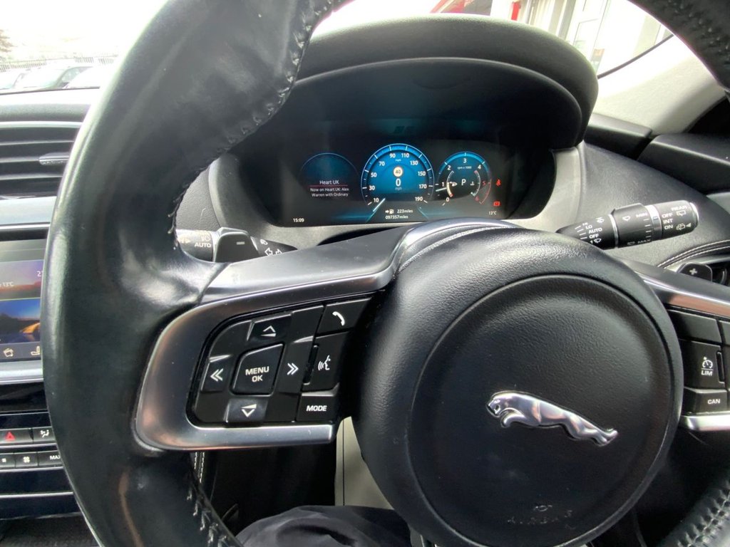 Used Jaguar F-Pace 2016 for sale - 77981489: Photo 42