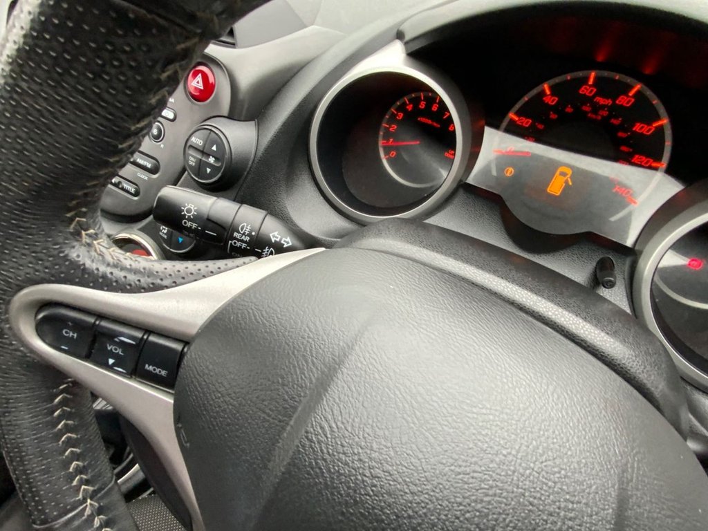 Used Honda Jazz 2014 for sale - 76509589: Photo 24