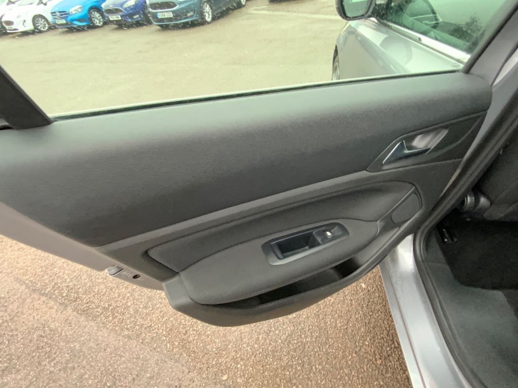 Used Peugeot 308 2014 for sale - 77507818: Photo 22