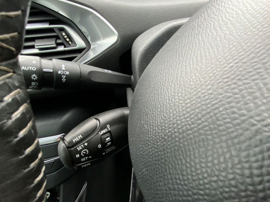 Used Peugeot 308 2014 for sale - 77507818: Photo 41