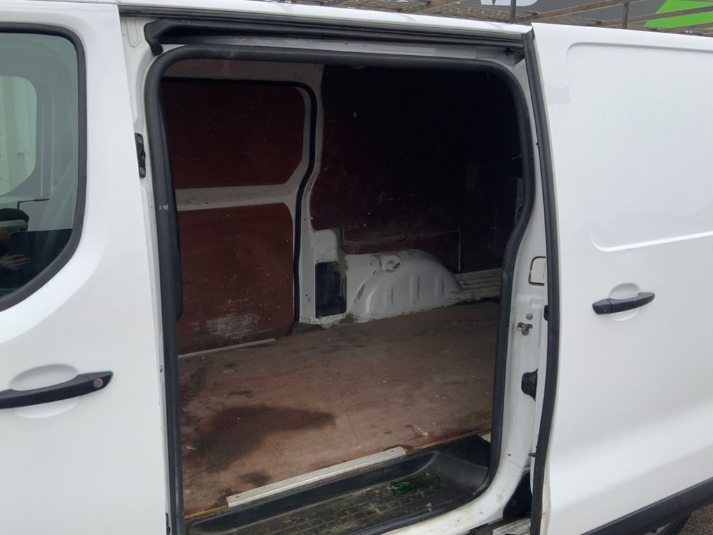 Used Vauxhall Vivaro 2021 for sale - 77408559: Photo 15