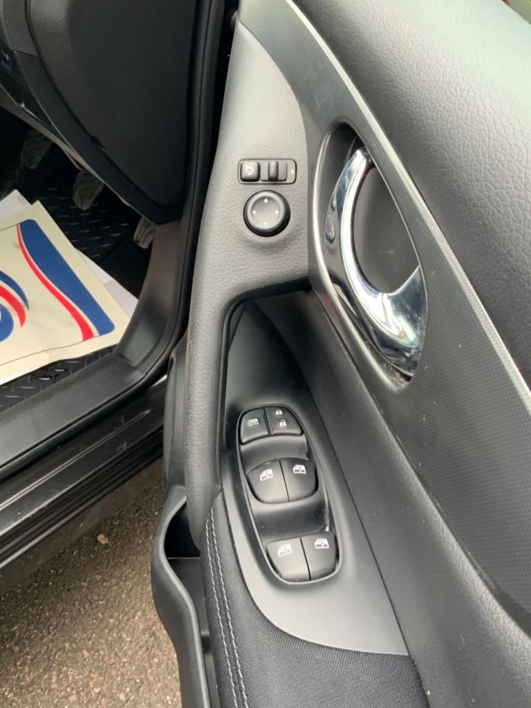 Used Nissan Qashqai 2017 for sale - 77792288: Photo 16