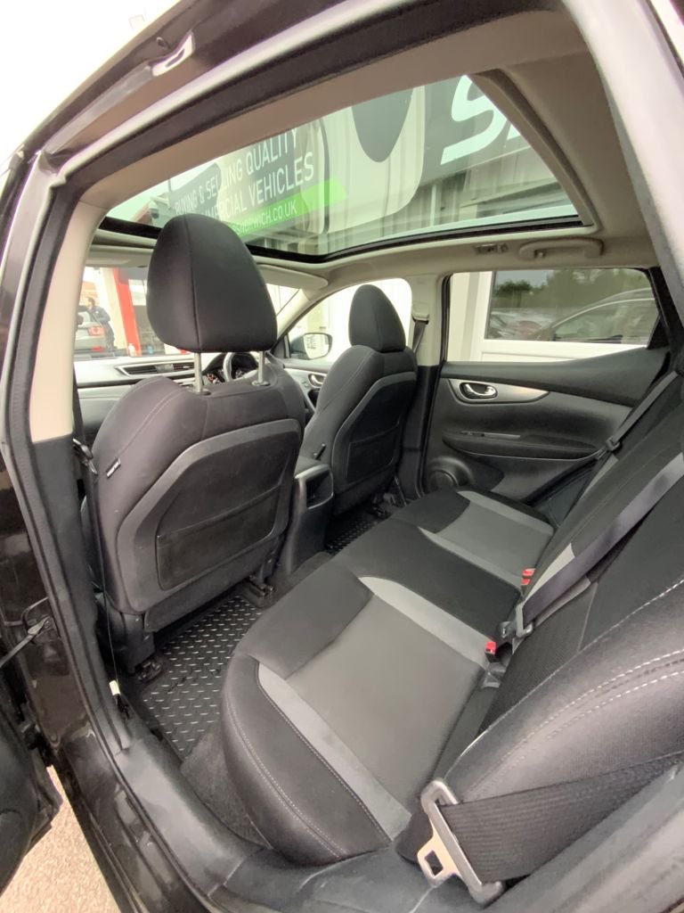 Used Nissan Qashqai 2017 for sale - 77792288: Photo 27