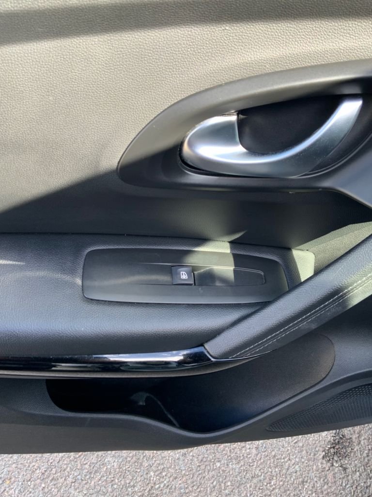 Used Renault Kadjar 2019 for sale - 78030625: Photo 32