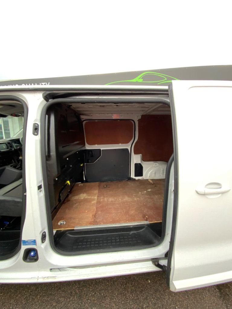 Used Vauxhall Vivaro 2020 for sale - 77263327: Photo 18