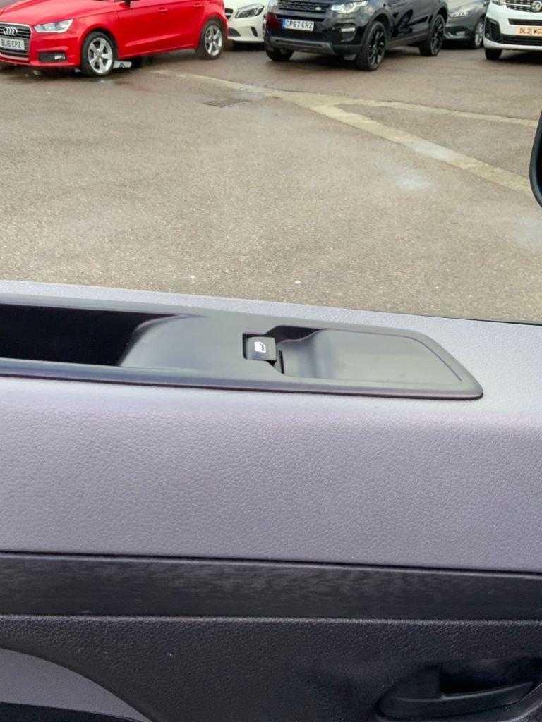 Used Vauxhall Vivaro 2020 for sale - 77263327: Photo 23