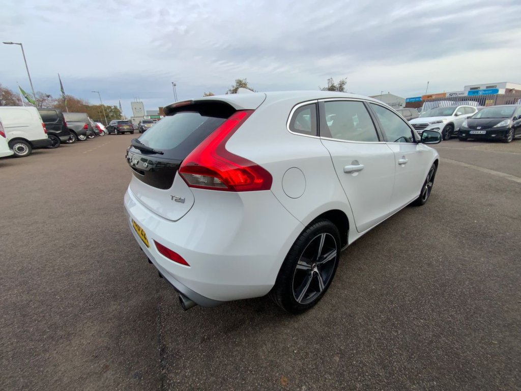 Used Volvo V40 2016 for sale - 76482220: Photo 15