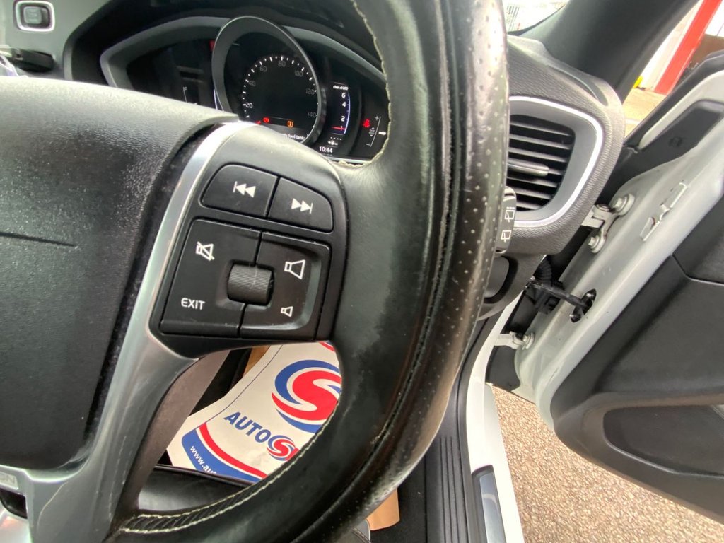 Used Volvo V40 2016 for sale - 76482220: Photo 16