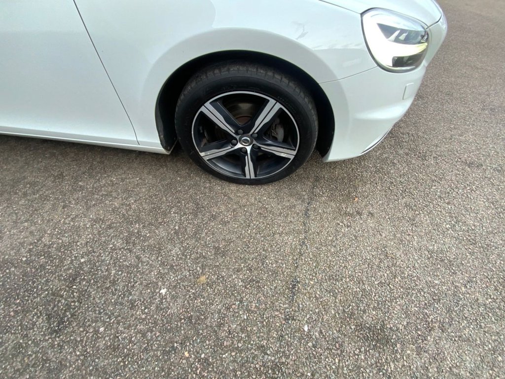 Used Volvo V40 2016 for sale - 76482220: Photo 41