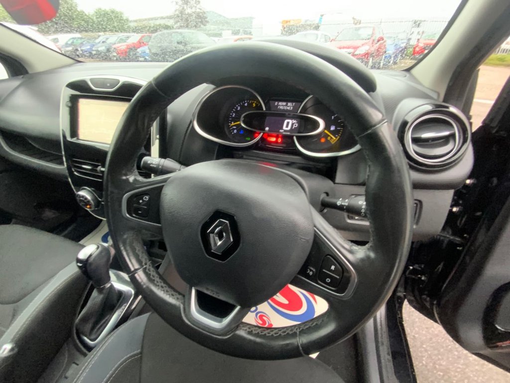 Used Renault Clio 2015 for sale - 76655165: Photo 16