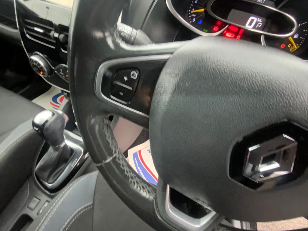 Used Renault Clio 2015 for sale - 76655165: Photo 22